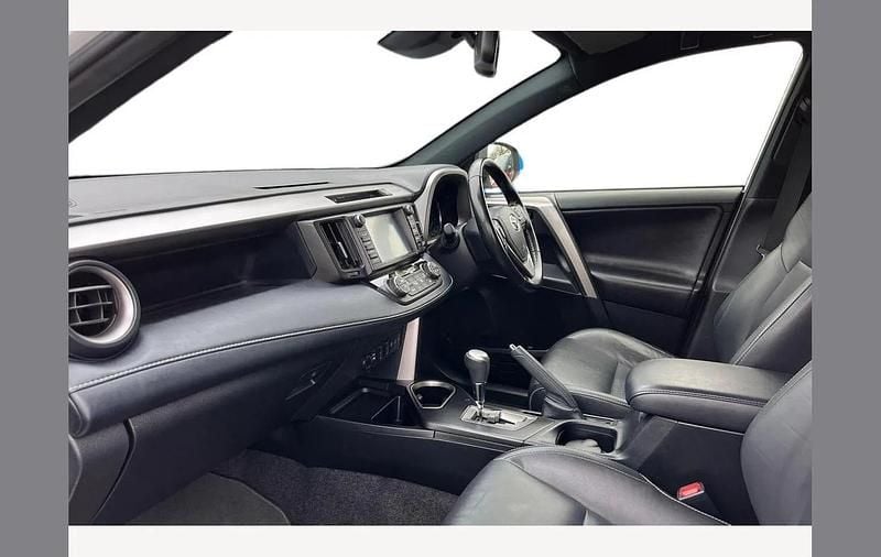 Used Toyota RAV4 Hybrid 197 HP (144 kW) 2018 White SUV