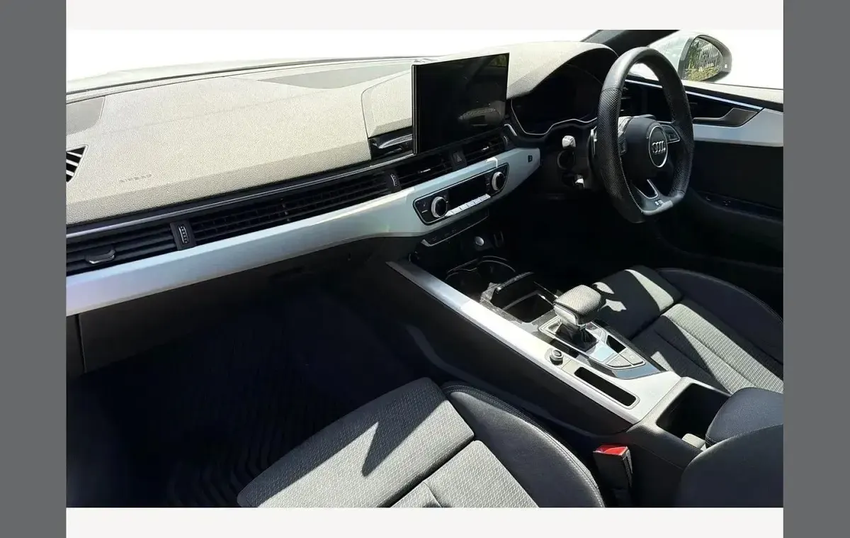 Used Audi A5 S-Line 150 HP (110 kW) 2022 White Coupe