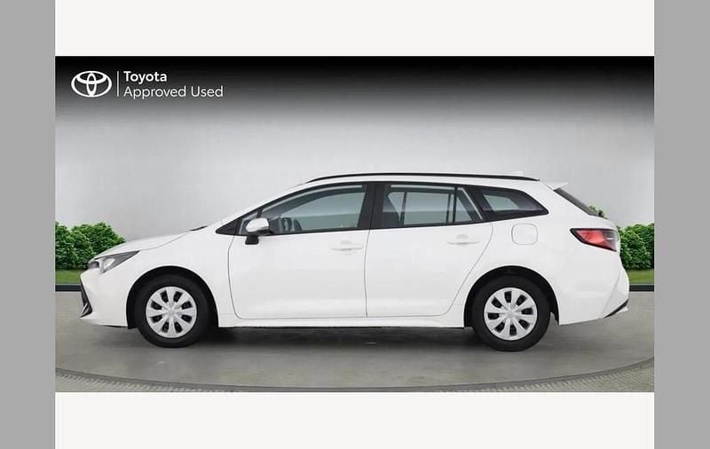 Used Toyota Corolla 121 HP (88 kW) 2022 White
