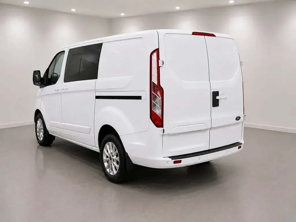 Used Ford Transit Custom Limited 130 HP (95 kW) 2023 White Van