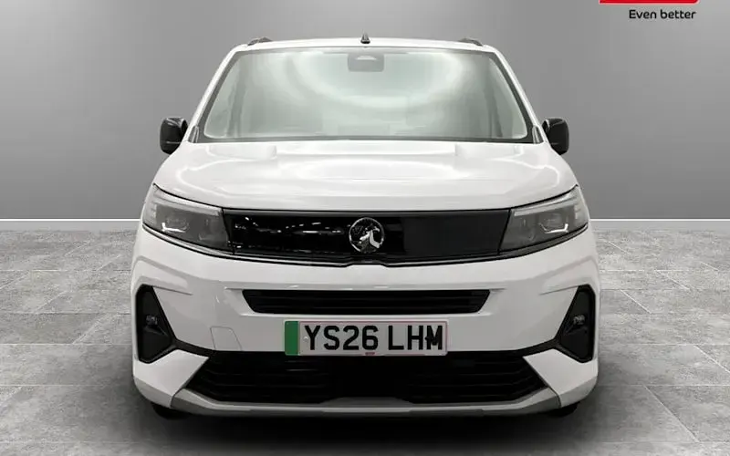 New Vauxhall Combo Ultimate 100 kW (136 HP) 2026 MPV