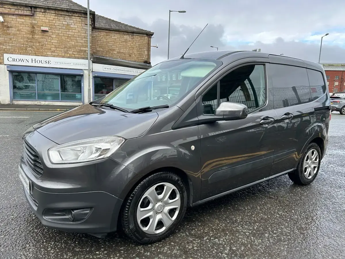 Used Ford Transit Trend 95 HP (69 kW) 2018 Grey Van