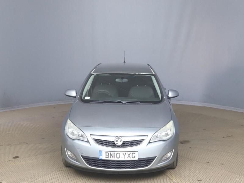 Used Vauxhall Astra 2010 Silver Hatchback