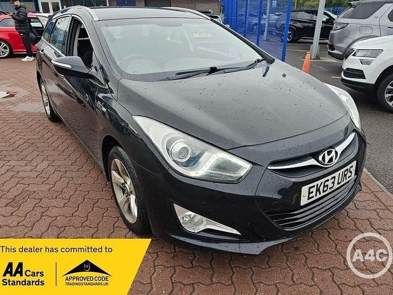 Black Used 2014 Hyundai i40 Active Estate | £4,795 (Fair price) - Image 1/1