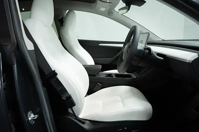 Used Tesla Model Y Long Range AWD 378 kW (514 HP) 2023 Grey SUV