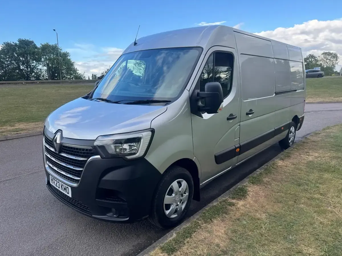 Used Renault Master Business 2023 Grey MPV