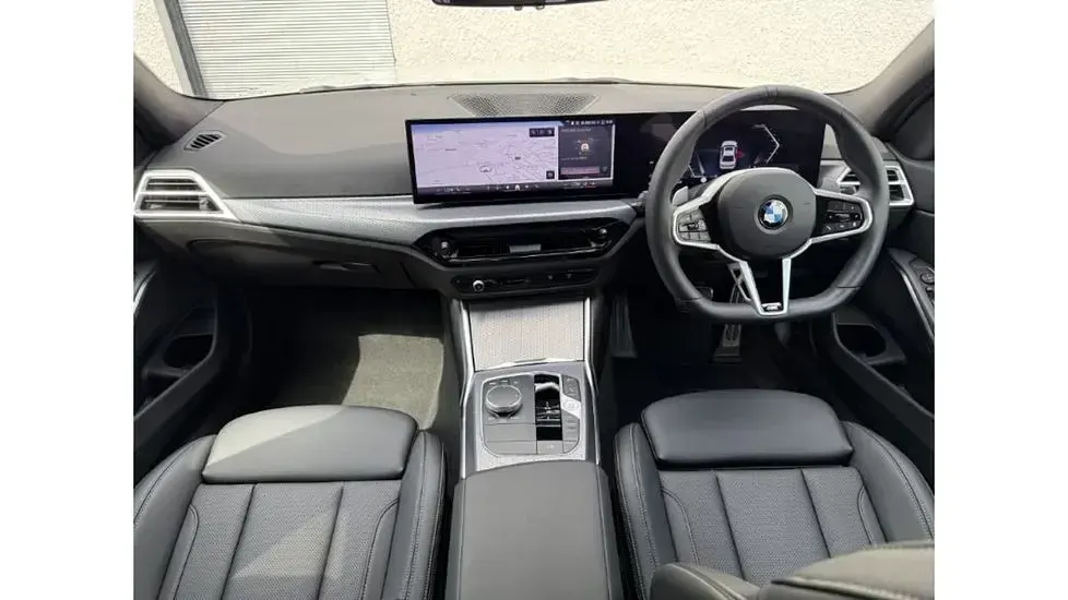 Used BMW 320 M Sport 181 HP (133 kW) 2025 White Sedan