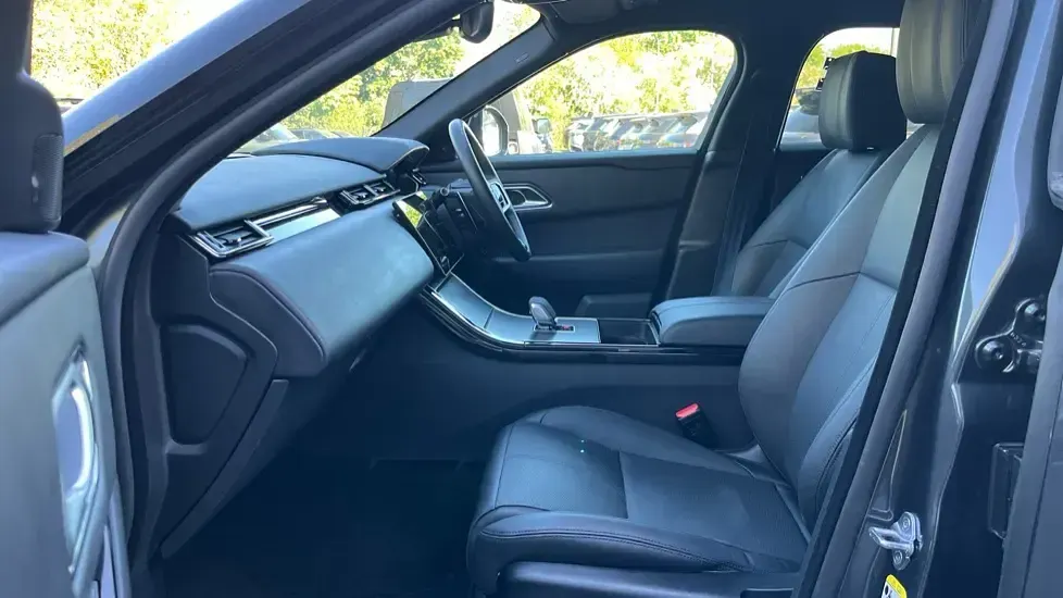 Used Land Rover Range Rover Velar HSE Dynamic 300 HP (220 kW) 2024 Grey SUV