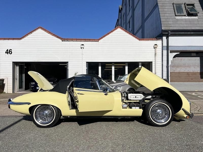 Used Jaguar E-Type 1973 Yellow Cabriolet