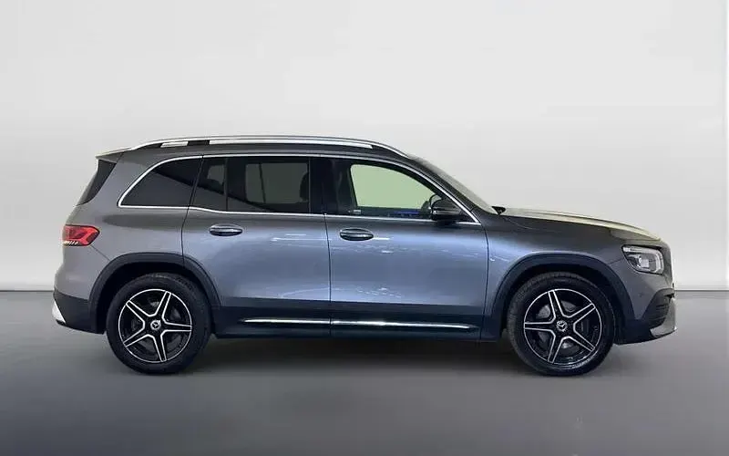 Used Mercedes GLB200 Executive 163 HP (119 kW) 2023 Grey SUV