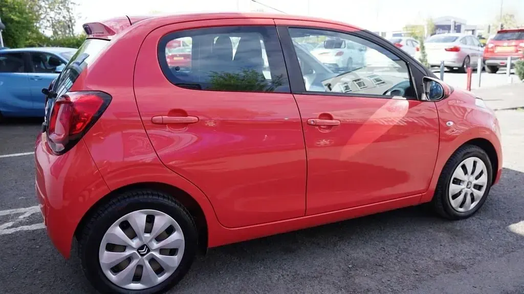 Używany Citroën C1 Feel 68 KM (50 kW) 2015 Pomarańczowy Hatchback