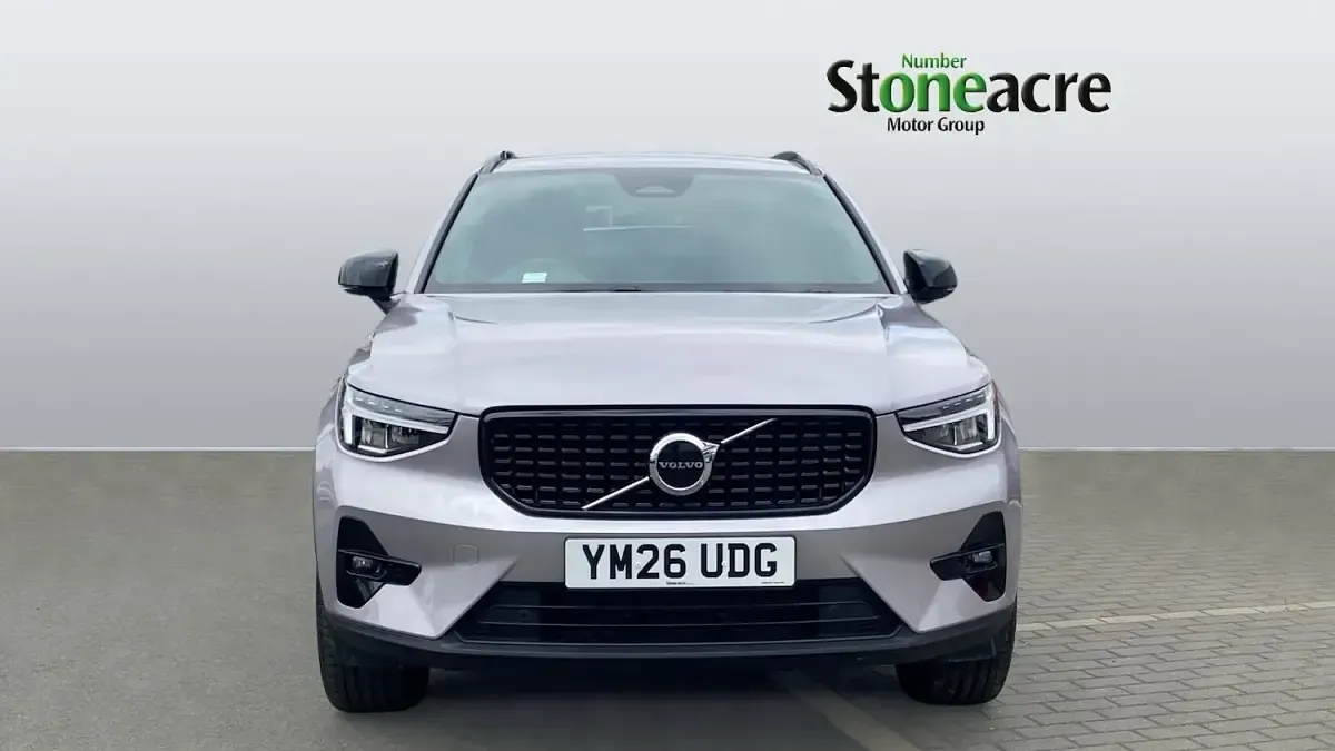 New Volvo XC40 Plus 163 HP (119 kW) 2026 Silver SUV