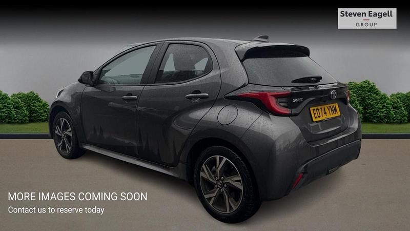 Used Toyota Yaris Hybrid Design 116 HP (85 kW) 2024 Grey Hatchback