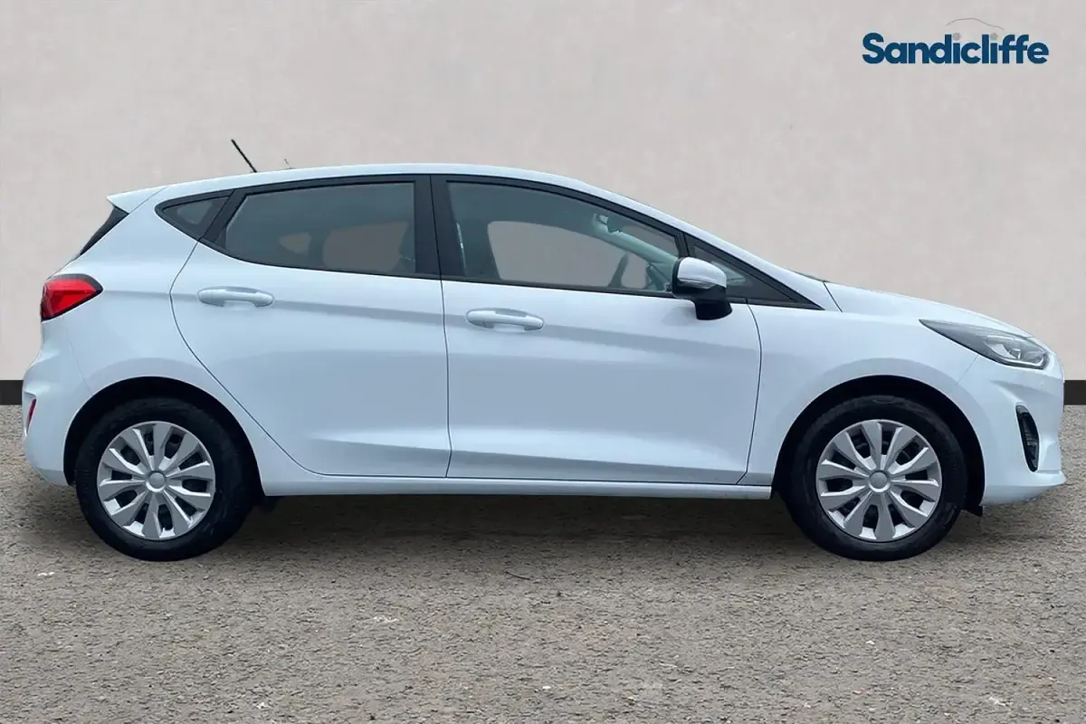 Used Ford Fiesta Trend 100 HP (73 kW) 2023 White Hatchback