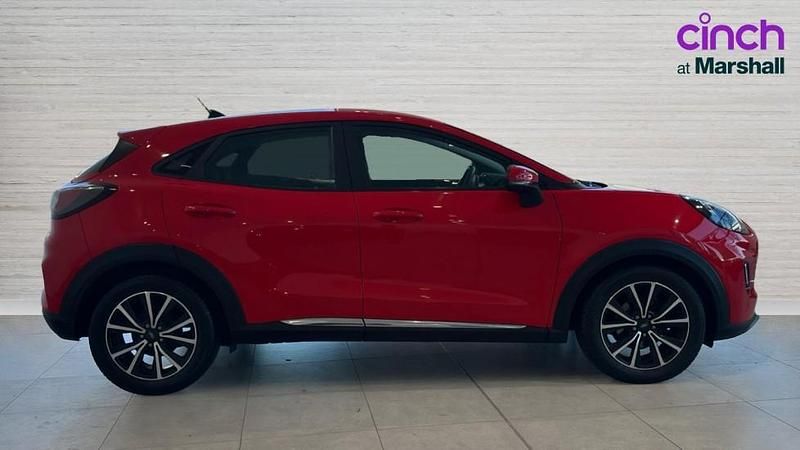 Usado Ford Puma Titanium 125 CV (91 kW) 2021 Rojo SUV