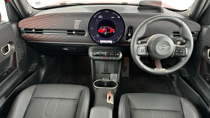 Used Mini Cooper Hatch 113 kW (154 HP) 2025 Red Hatchback