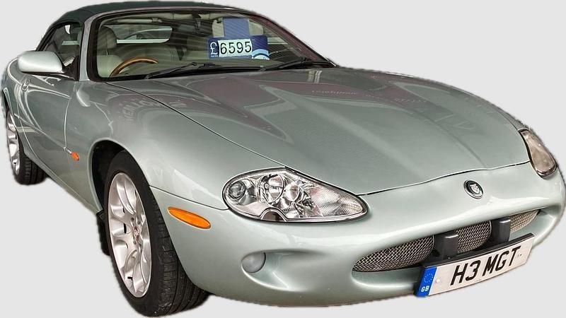 Used Jaguar XK8 290 HP (213 kW) 2001 Silver Cabriolet