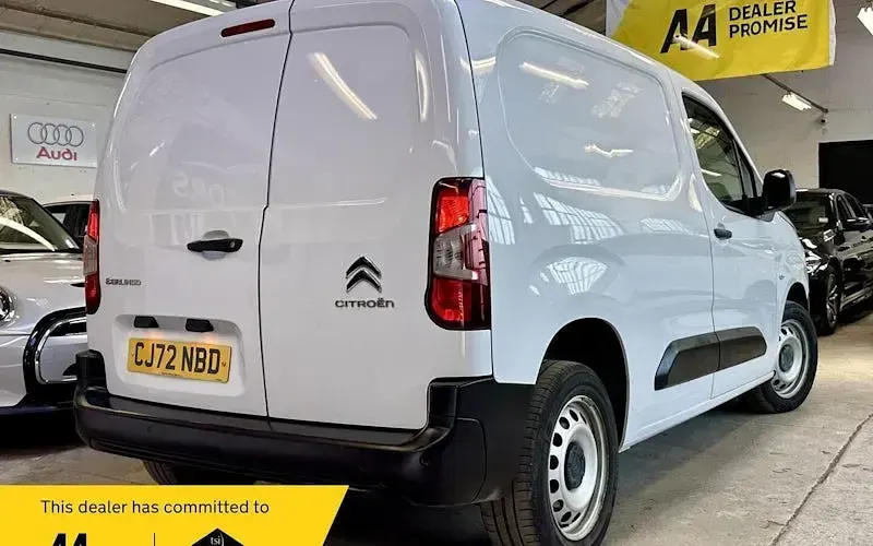 Used Citroën Berlingo 102 HP (75 kW) 2023 White MPV