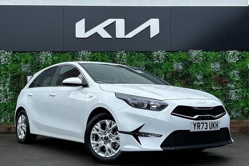 Used 2023 Kia Ceed 2 Hatchback | £19,995 (Expensive) - Image 1/1