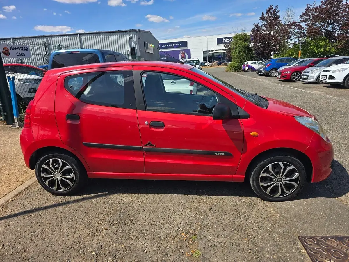 Used Suzuki Alto SZ-L 68 HP (50 kW) 2010 Red Hatchback