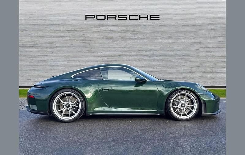 Used Porsche 911 GT3 502 HP (369 kW) 2025 Green Coupe