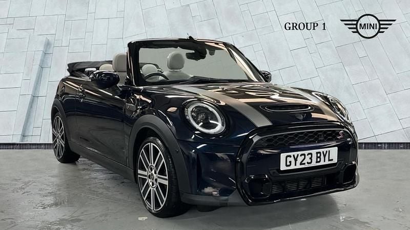 Black Used 2023 Mini Cooper S Exclusive Hatchback | £19,995 (Fair price) - Image 1/4