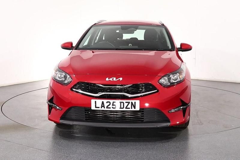 Used Kia Ceed Sportswagon 138 HP (101 kW) 2025 Red Estate