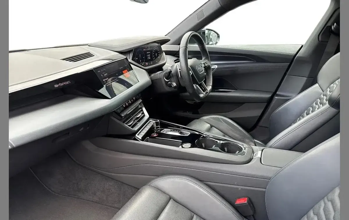 Used Audi e-tron GT quattro Comfort 475 kW (646 HP) 2023 Grey Sedan