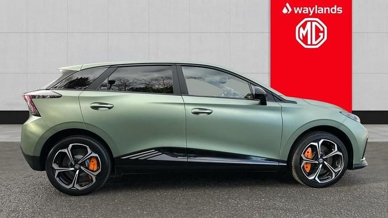 Used MG MG4 EV 2025 Green Hatchback