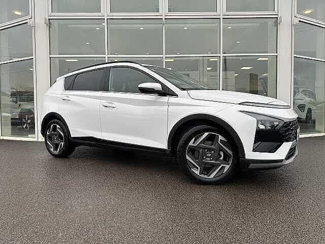 White Used 2025 Hyundai Bayon Premium SUV | £20,995 - Image 1/4