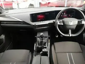 Used Vauxhall Astra GS Line 130 HP (95 kW) 2023 Red Estate