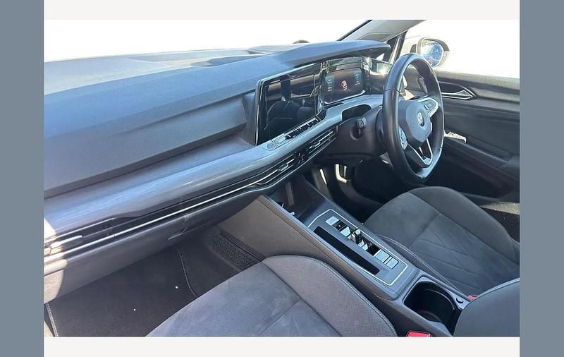Second-hand VW Golf VIII Style 147 CP (108 kW) 2020 Gri Hatchback