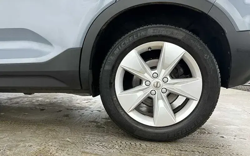 Used Volvo XC40 Core 163 HP (119 kW) 2026 SUV