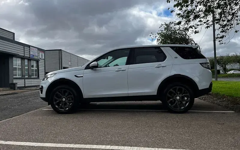 Used Land Rover Discovery Sport HSE 190 HP (139 kW) 2015 White SUV