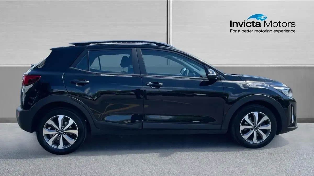Used Kia Stonic 99 HP (72 kW) 2022 Black SUV