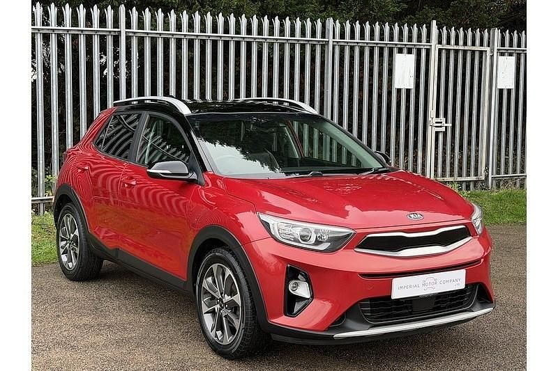 Used Kia Stonic 118 HP (86 kW) 2018 Red SUV