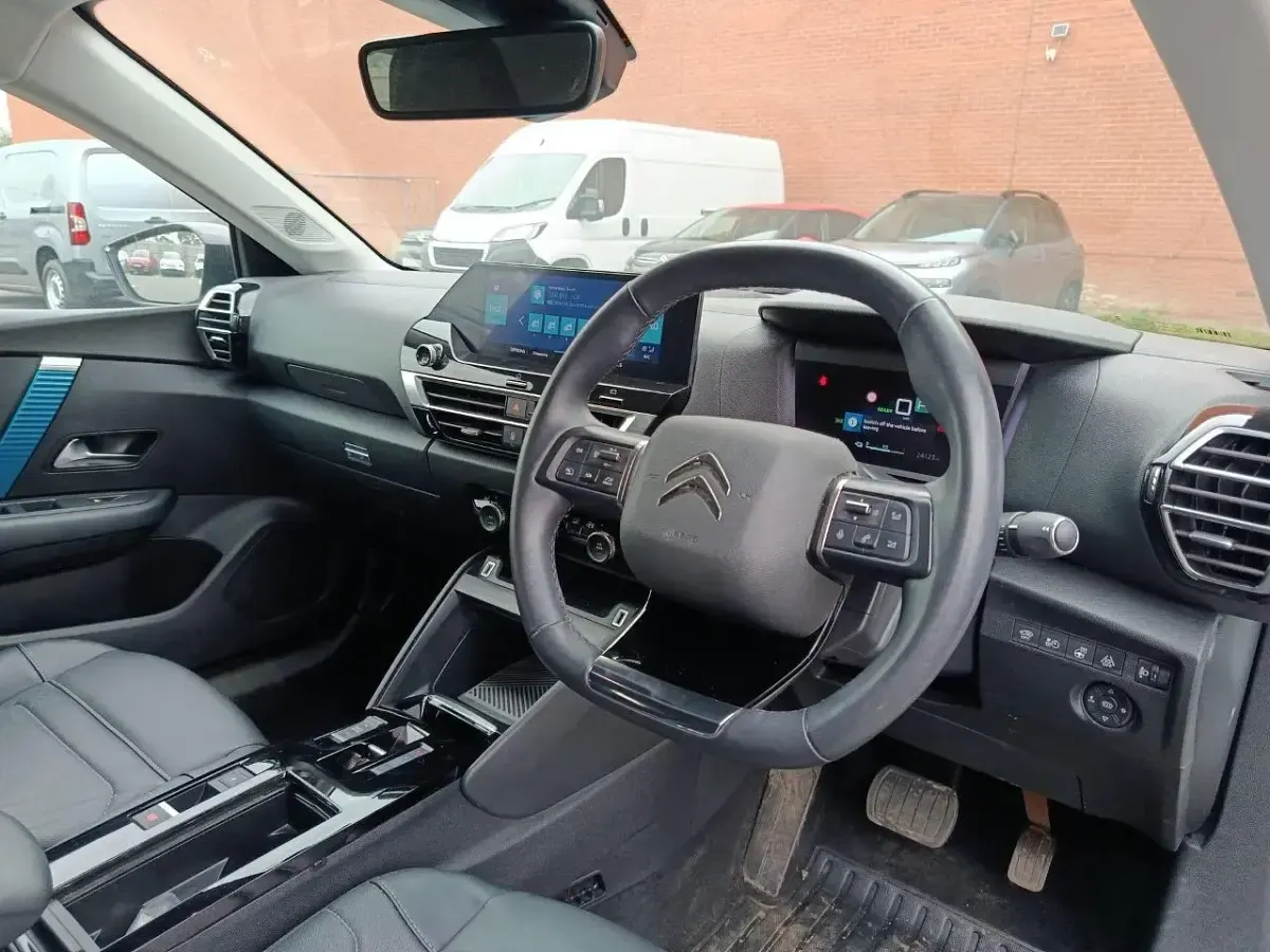 Usado Citroën e-C4 Shine 98 kW (134 HP) 2021 Branco Citadino