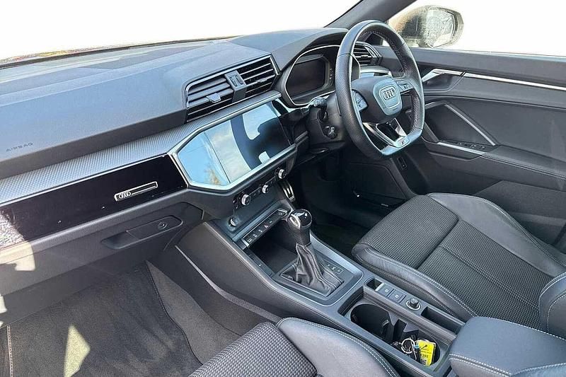 Used Audi Q3 Black Edition 150 HP (110 kW) 2023 Blue SUV