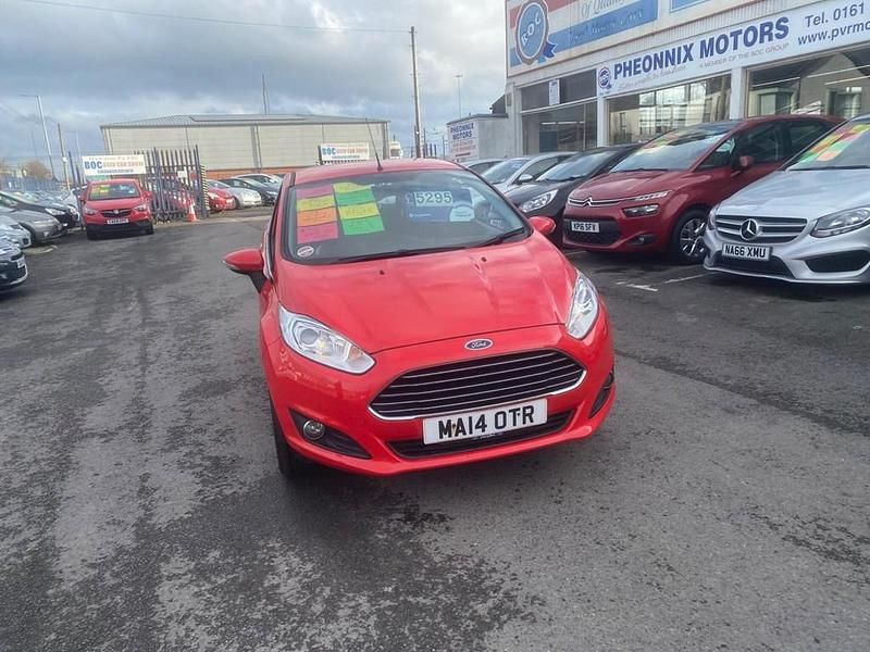 Used Ford Fiesta Zetec 82 HP (60 kW) 2014 Red Hatchback