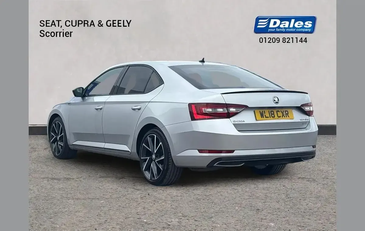 Used Skoda Superb SportLine 187 HP (137 kW) 2018 Silver Hatchback