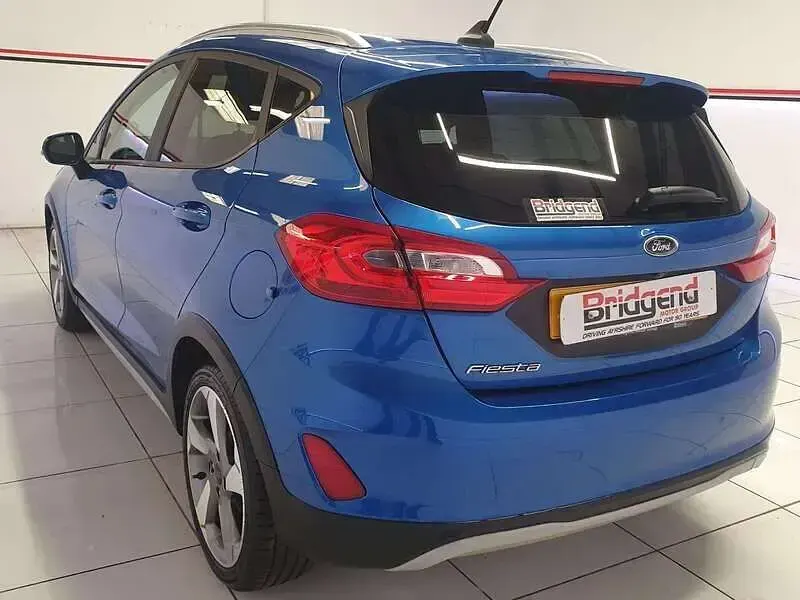 Used Ford Fiesta Active X 100 HP (73 kW) 2019 Blue Hatchback