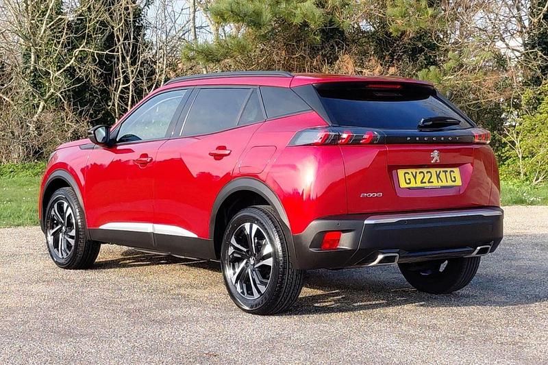 Used Peugeot 2008 Allure Premium 129 HP (94 kW) 2022 Red SUV