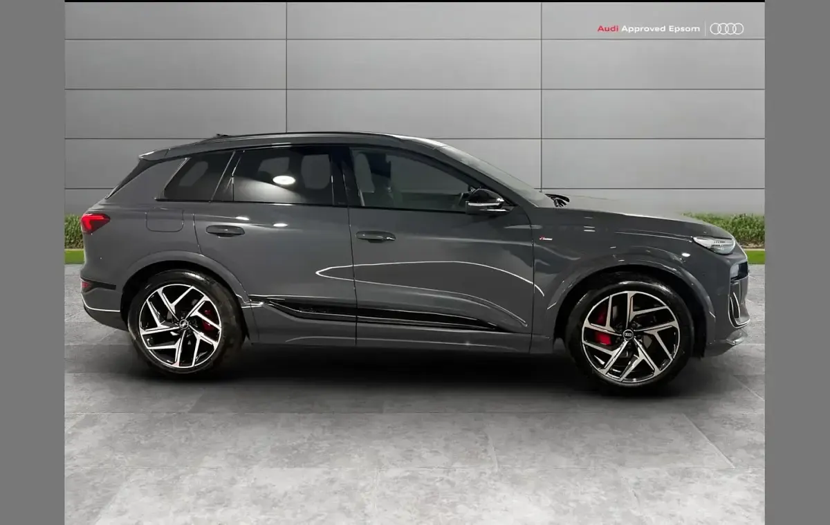 Used Audi Q6 e-tron Performance 225 kW (306 HP) 2025 Grey SUV