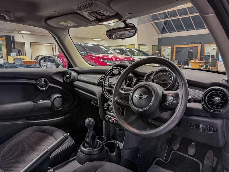 Used Mini Cooper Hatch 136 HP (100 kW) 2018 Grey Hatchback