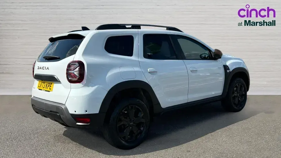 Used Dacia Duster Extreme 129 HP (94 kW) 2023 White SUV
