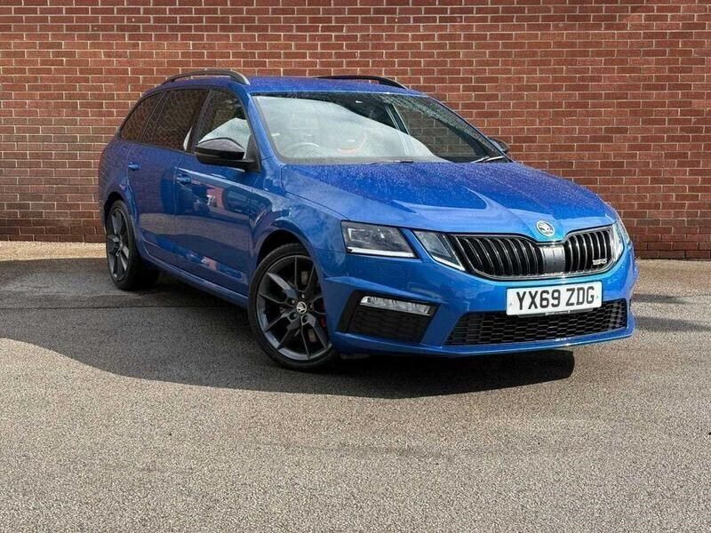 Race blue Used 2019 Skoda Octavia vRS Estate | £18,790 (Fair price) - Image 1/4