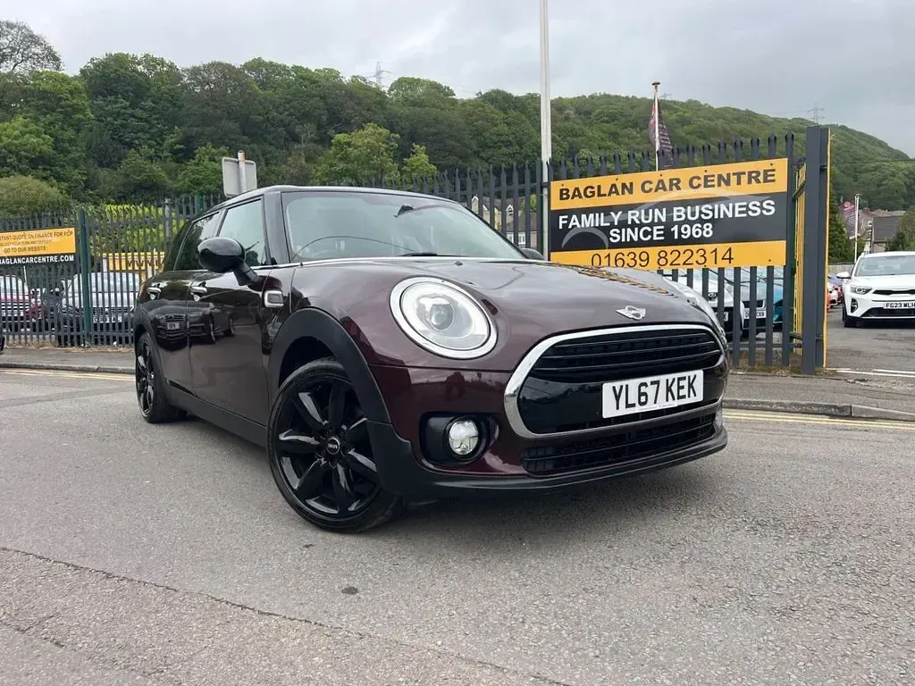 Used Mini Cooper Clubman 150 HP (110 kW) 2018 Maroon Estate