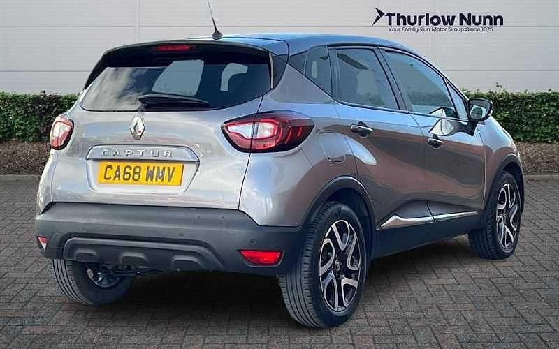 Used Renault Captur Iconic 90 HP (66 kW) 2019 155 grey SUV