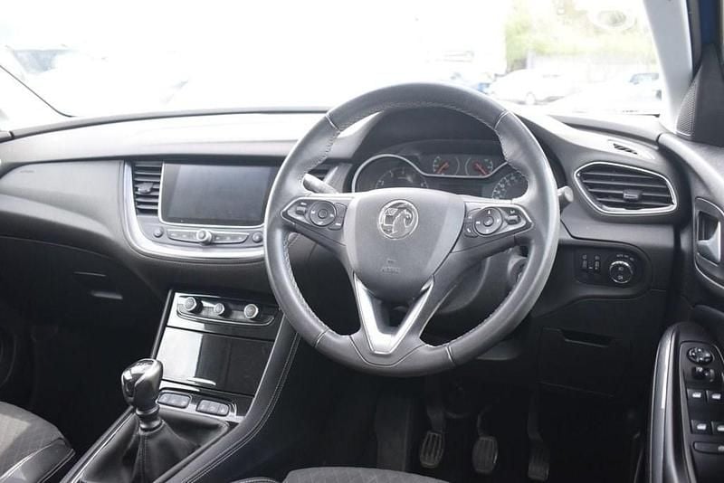 Used Vauxhall Grandland X SRi 130 HP (95 kW) 2021 Blue SUV