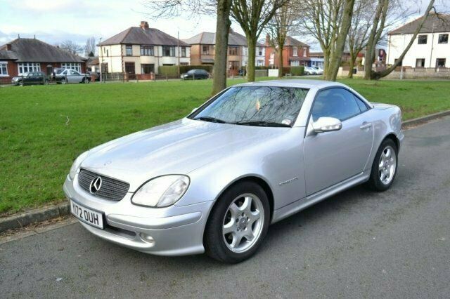 Used 2001 Mercedes SLK230 Cabriolet | £4,000 (Expensive) - Image 1/4